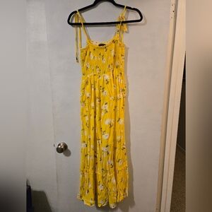 Forever 21 Yellow Floral Maxi Dress Size M